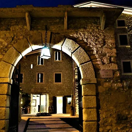 فندق مبيت وإفطار Arco Di Vino